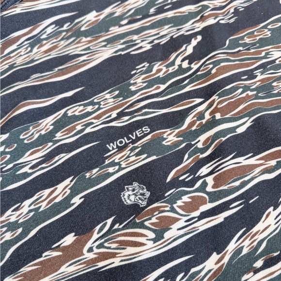Darc Sport Wolves Tiger Camo Hoodie 26/1000 Limited Edition Flag Patch Medium - Picture 14 of 15